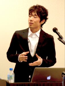 江藤誠哉氏